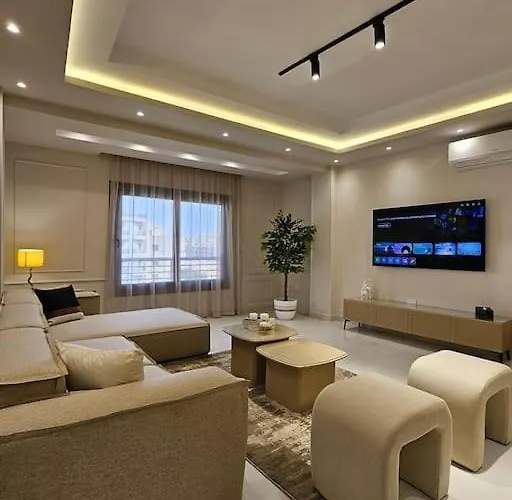Luxury 3 Bedroom Residence By A1 435-203