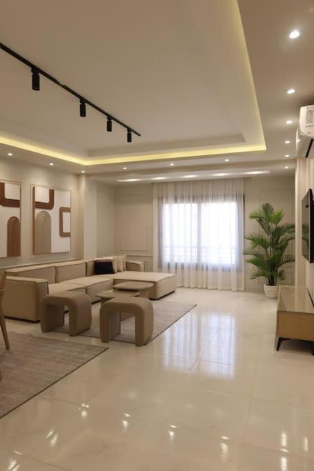 Apartment Luxury 3 Bedroom By A1 435-203