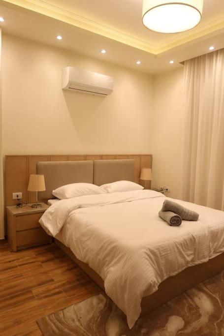 Luxury 3 Bedroom By A1 435-203